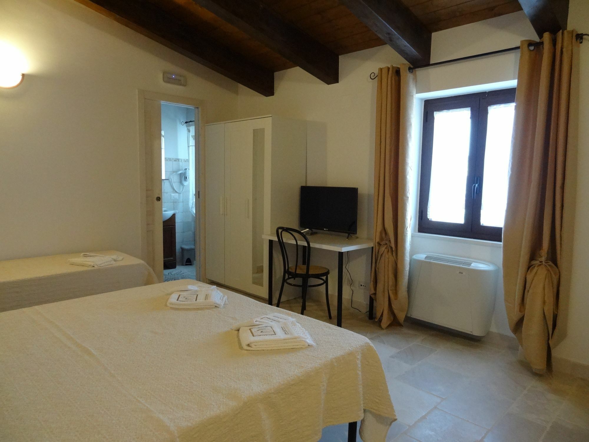 L'Antico Casolare Bed & Breakfast Castellana Grotte Exterior photo